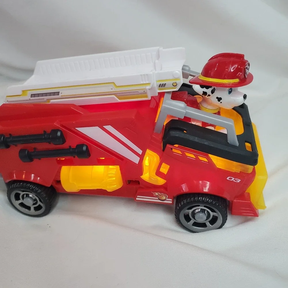 Spin Master PAW Patrol Mighty Movie Marshall Figure Fire Engine Car Light Sound